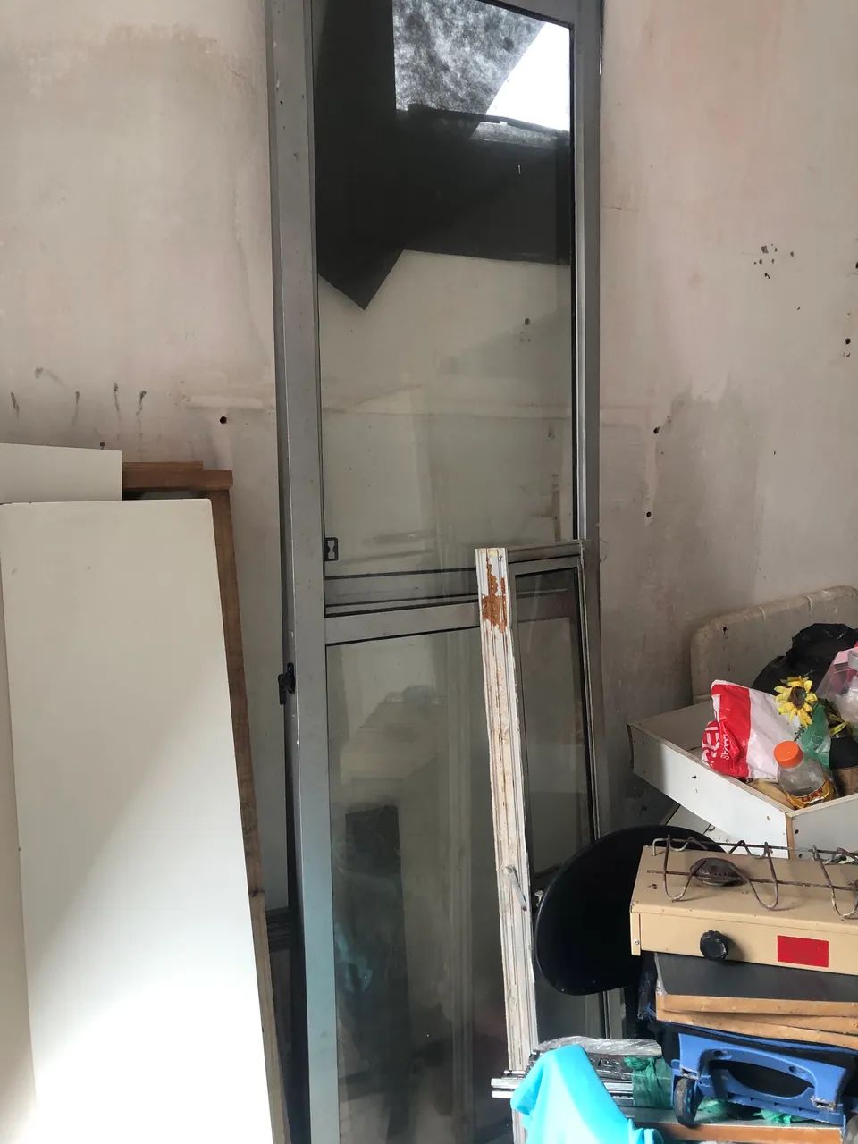 Vendo Porta de vidro 64651439455745121