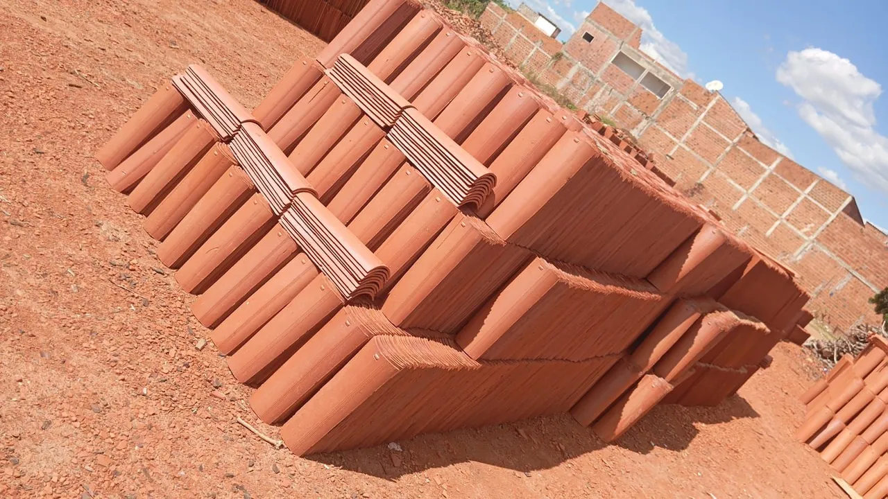 Telhas de Cerâmica para Construção