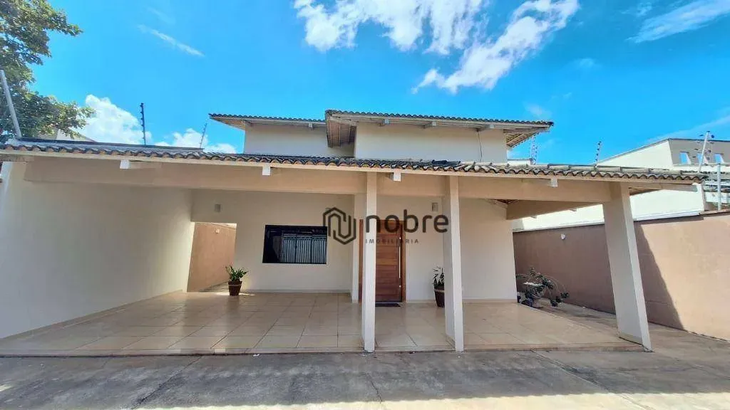 Casa com 3 dormitórios para alugar, 200 m² por R$ 4.133,17/mês - Plano Diretor Norte - Pal