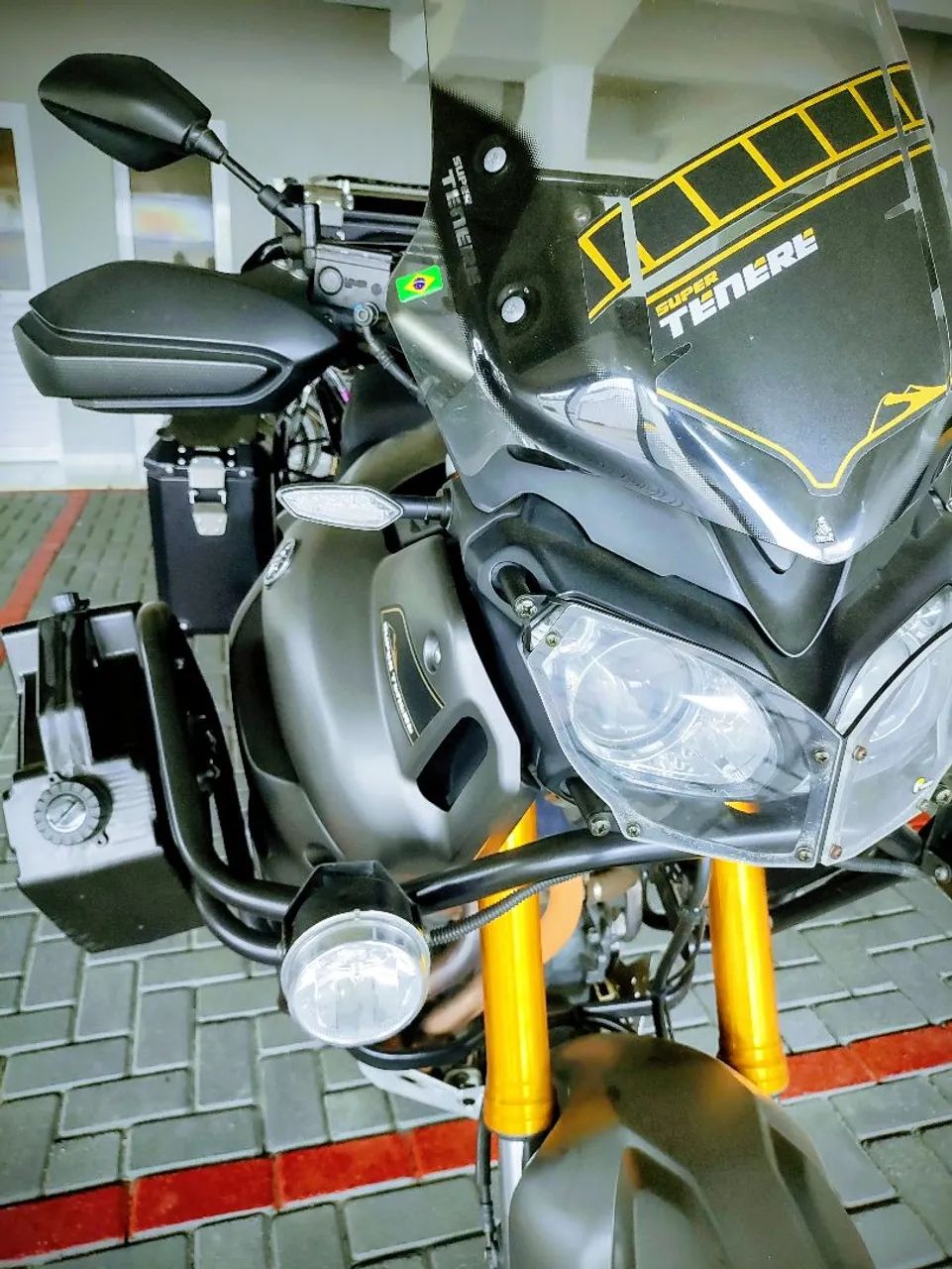 SUPER TÉNÉRÉ 1.200CC.