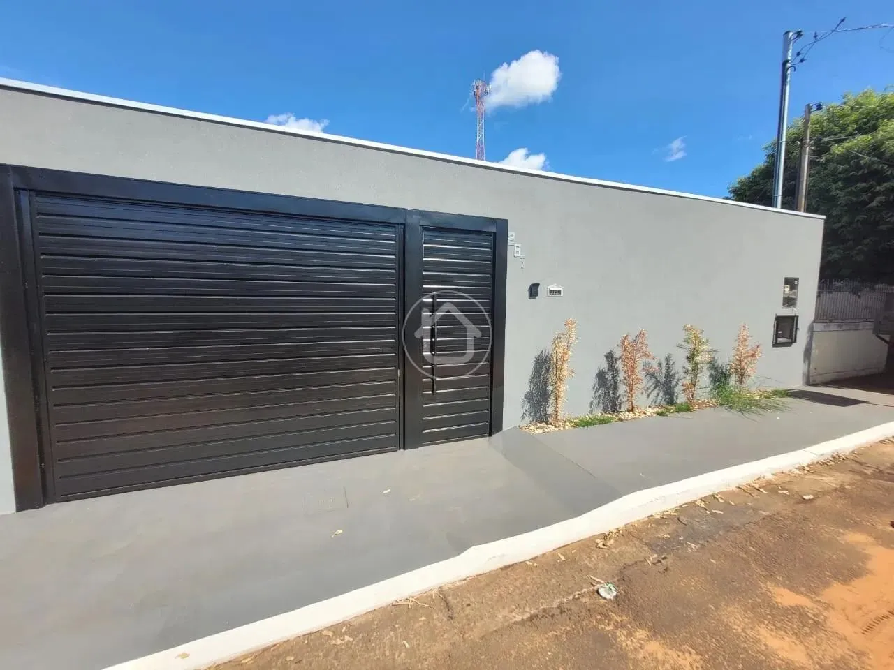 CASA COM SUÍTE NO CHOOPHATRABALHO