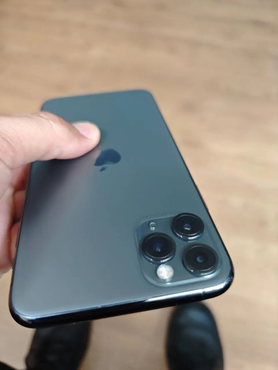 iPhone 11 Pro Max 64 gigas todo original bateria 74% - Celulares e