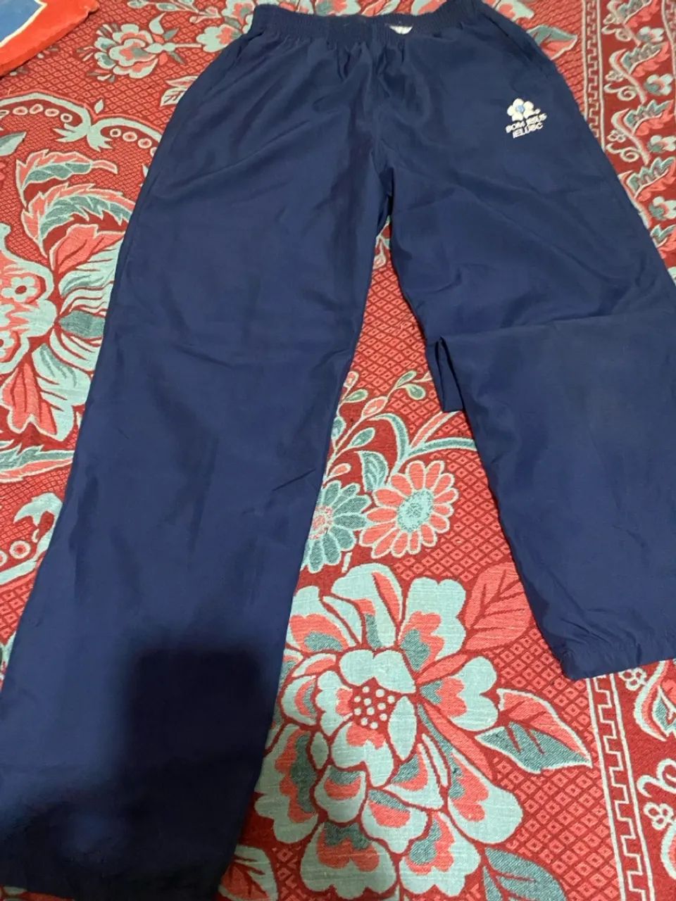 Vendo uniformes colégio bom Jesus     