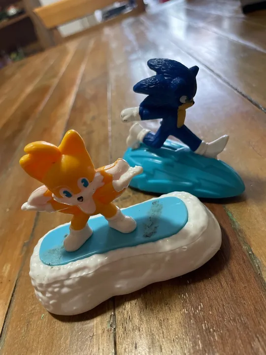 Lote com 2 brinquedos Sonic McDonals 2021 (envio olx pay)
