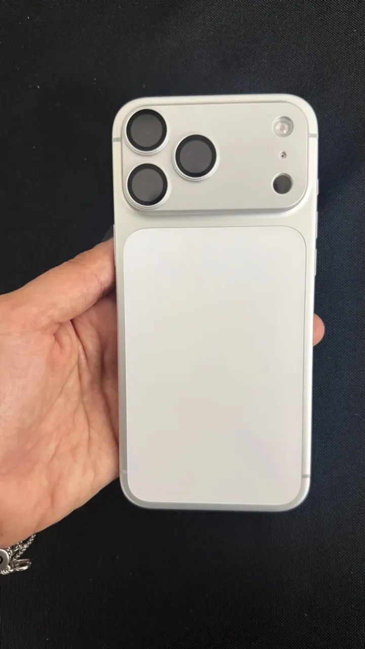 iPhone 17 pro Max 256gb - Perfeito estado com menos de 1 ano