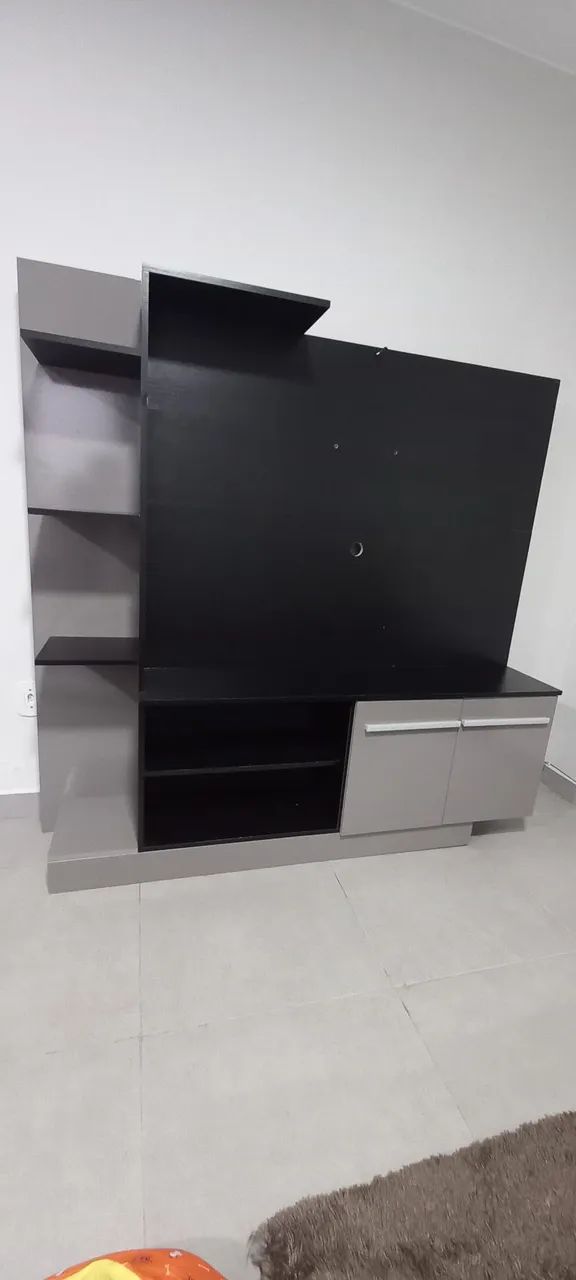 Painel TV acetinado TX cor lacca fumê/preto - Foto 4