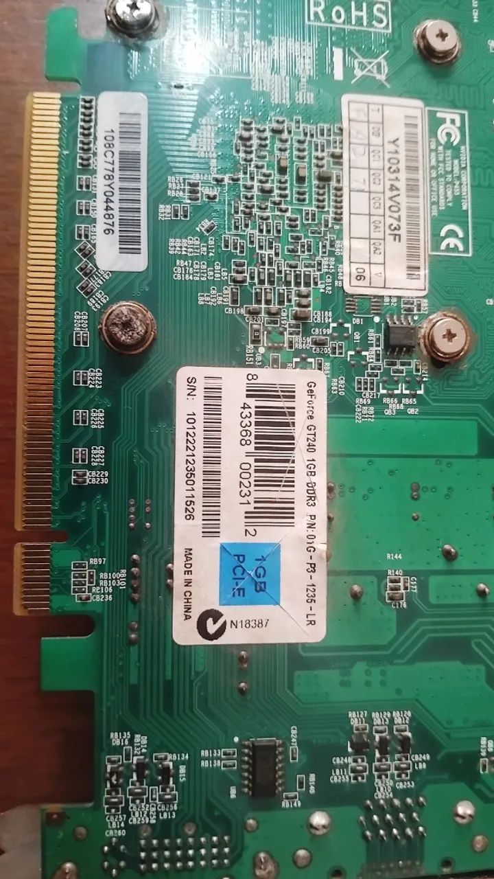 Placa de video Pci express geforce gt 240 1Gb - Foto 3