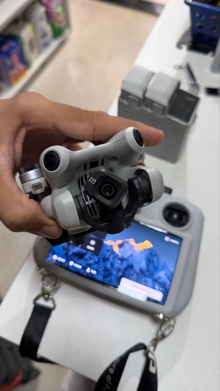 Drone DJI Mini 4 pro combo plus  - Foto 4
