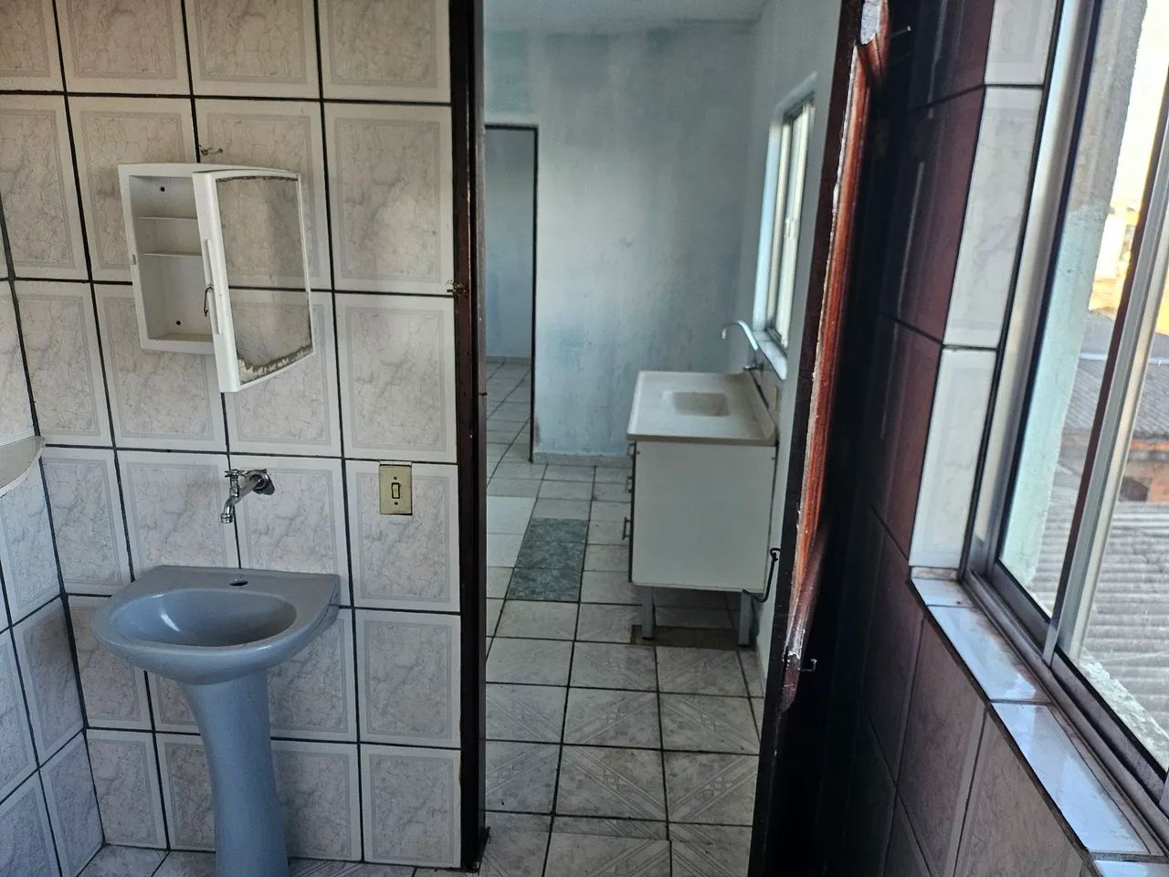 Alugo Casa com 2 Cômodos com segurança e privacidade  - Foto 2