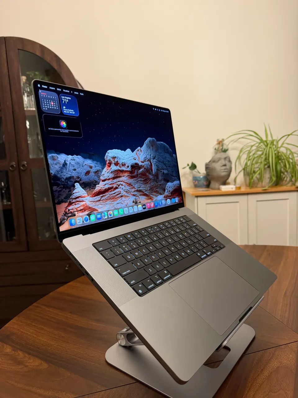 MacBook Pro 16 M1 Pro | 32GB | 1TB SSD | Bateria 98% - Foto 2