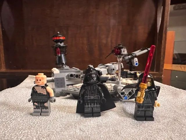 LEGO Star Wars Darth Vader Transformation 75183 ORIGINAL