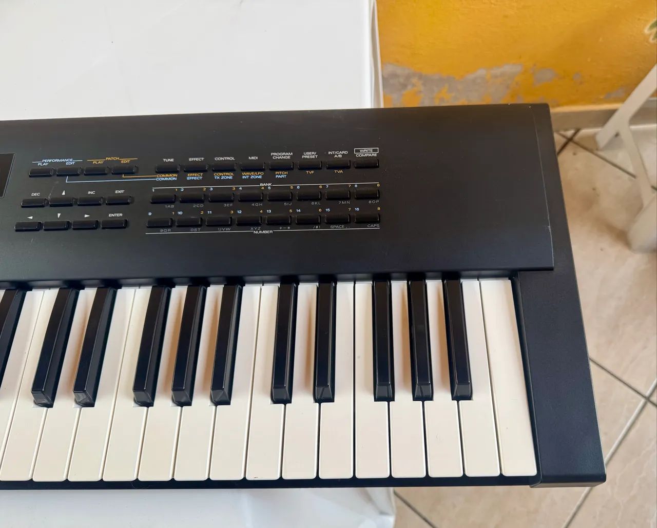 roland jv80