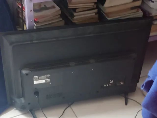 TV com tela quebrada