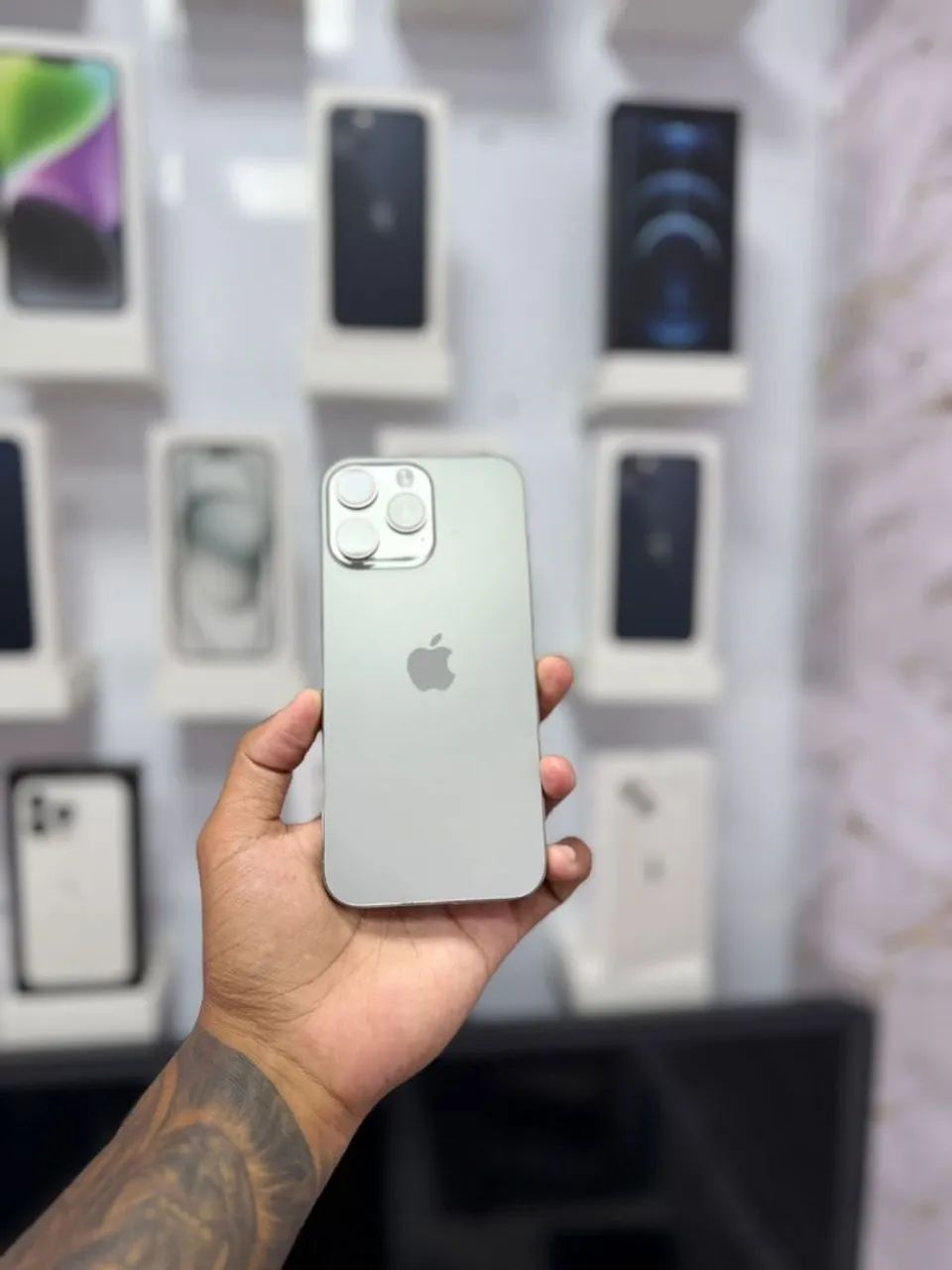 IPHONE 16 PRO MAX 256GB <br>R$ 5.999,00 TOP