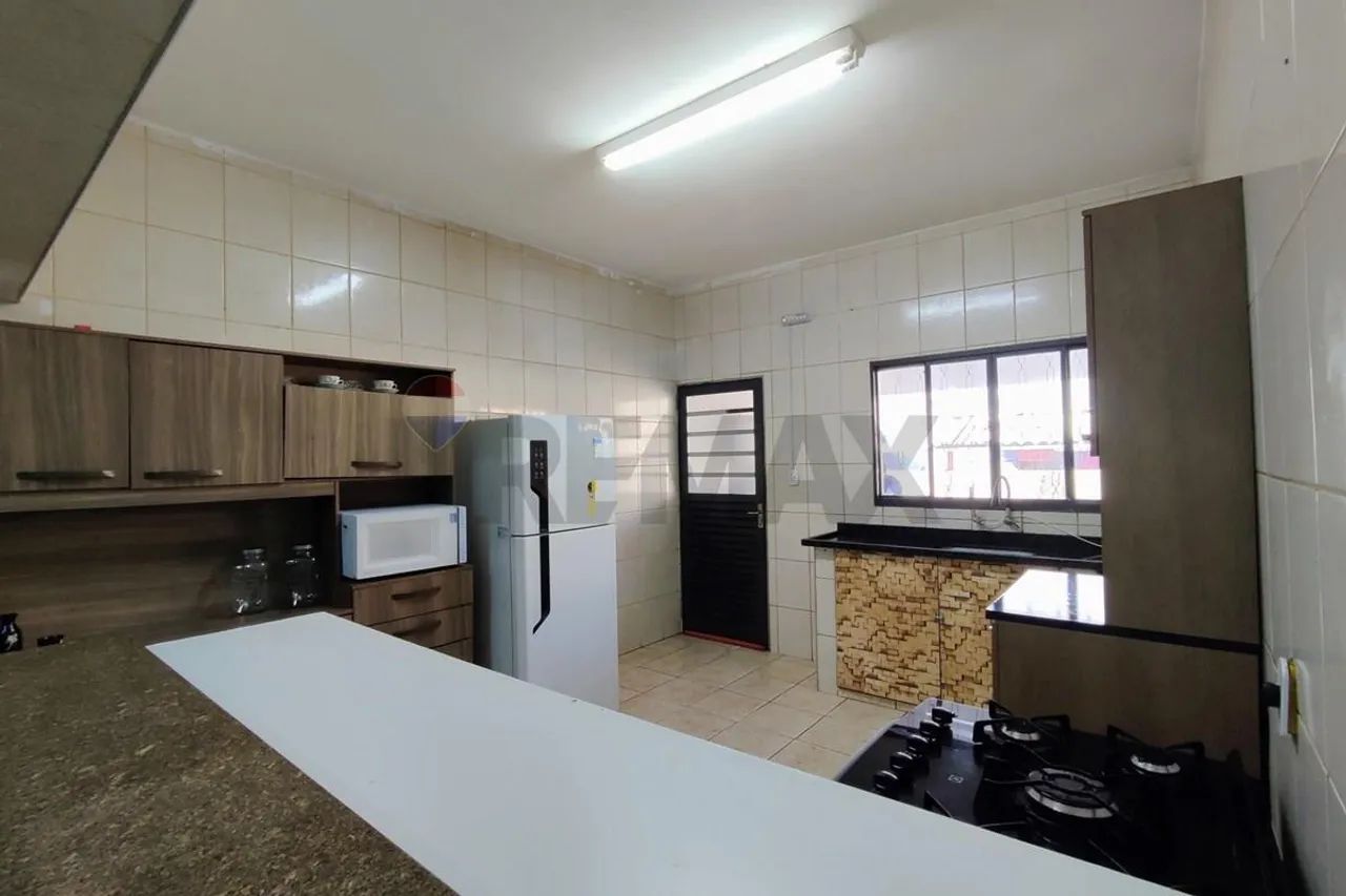 Casa com 4 quartos e 183 m² de construção com Ponto comercial a venda no Bairro JD. Bicent - Foto 5