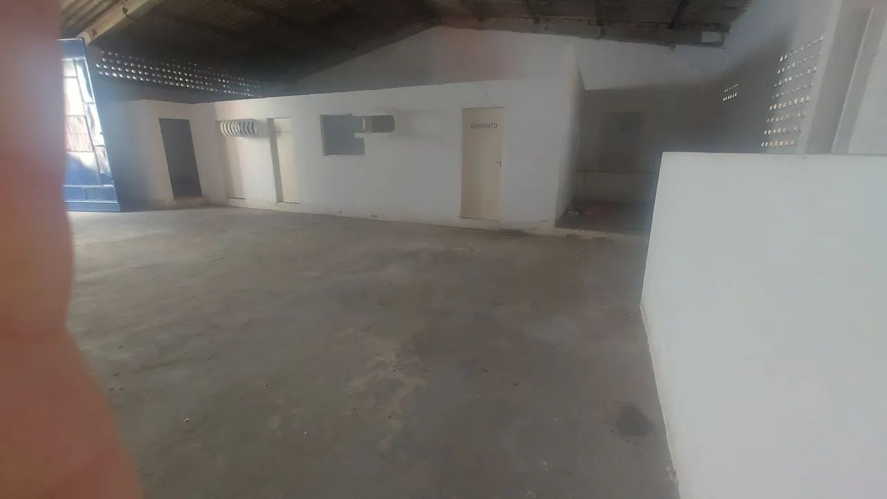 Galpão seguro na melhor região no bairro do tabuleiro  - Foto 4