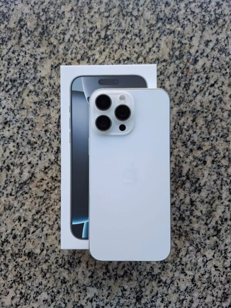 iPhone 16 Pro Max Novo - Foto 2