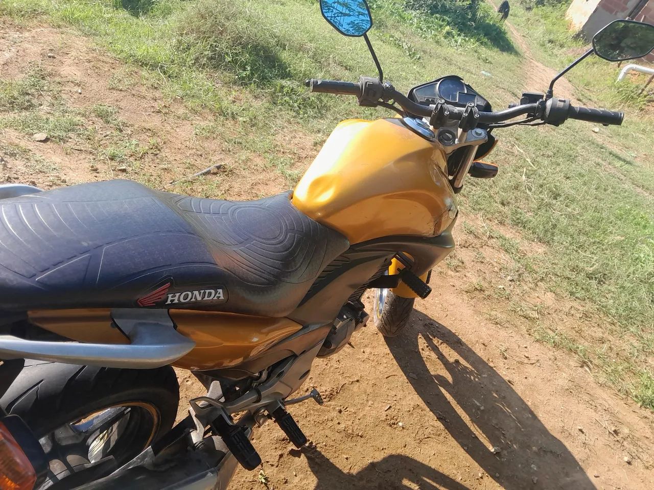 CB 300  - Foto 4