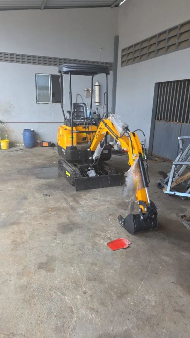 Mini escavadeira BR15