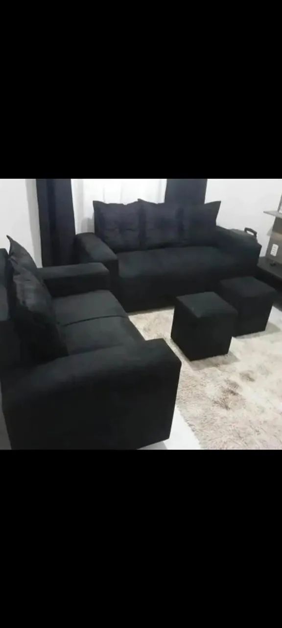 Vende se sofás com 5 almofadas e 2 puffs, novo, frete grátis em Natal e região de Natal.