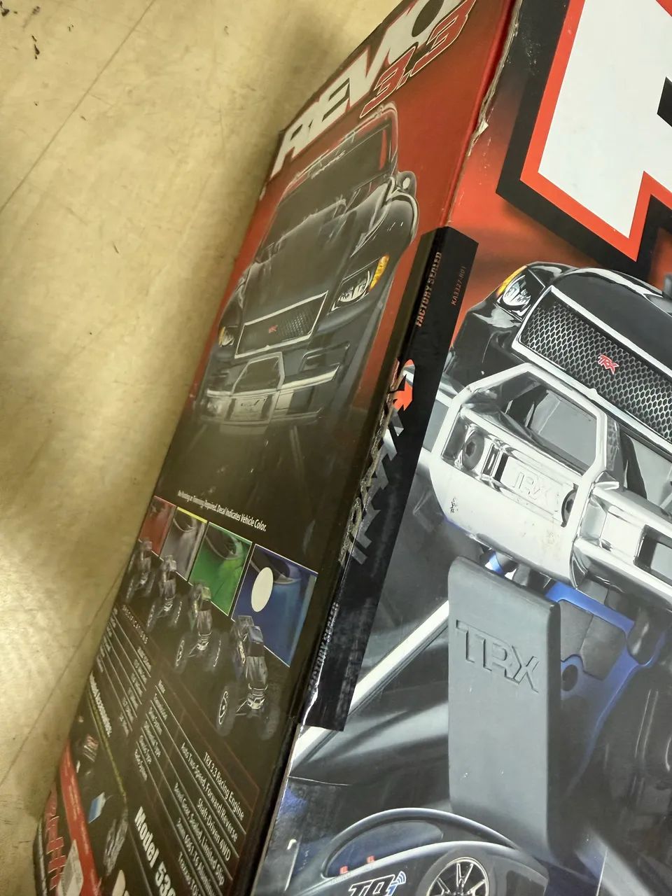 Carro Traxxas Revo 3.3 - Foto 2