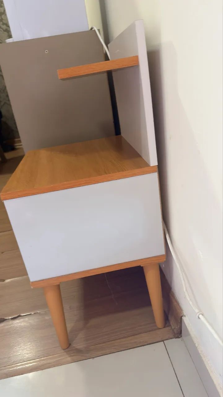Mesa de Cabeceira Decor Criado Estilo Retrô Para Quarto