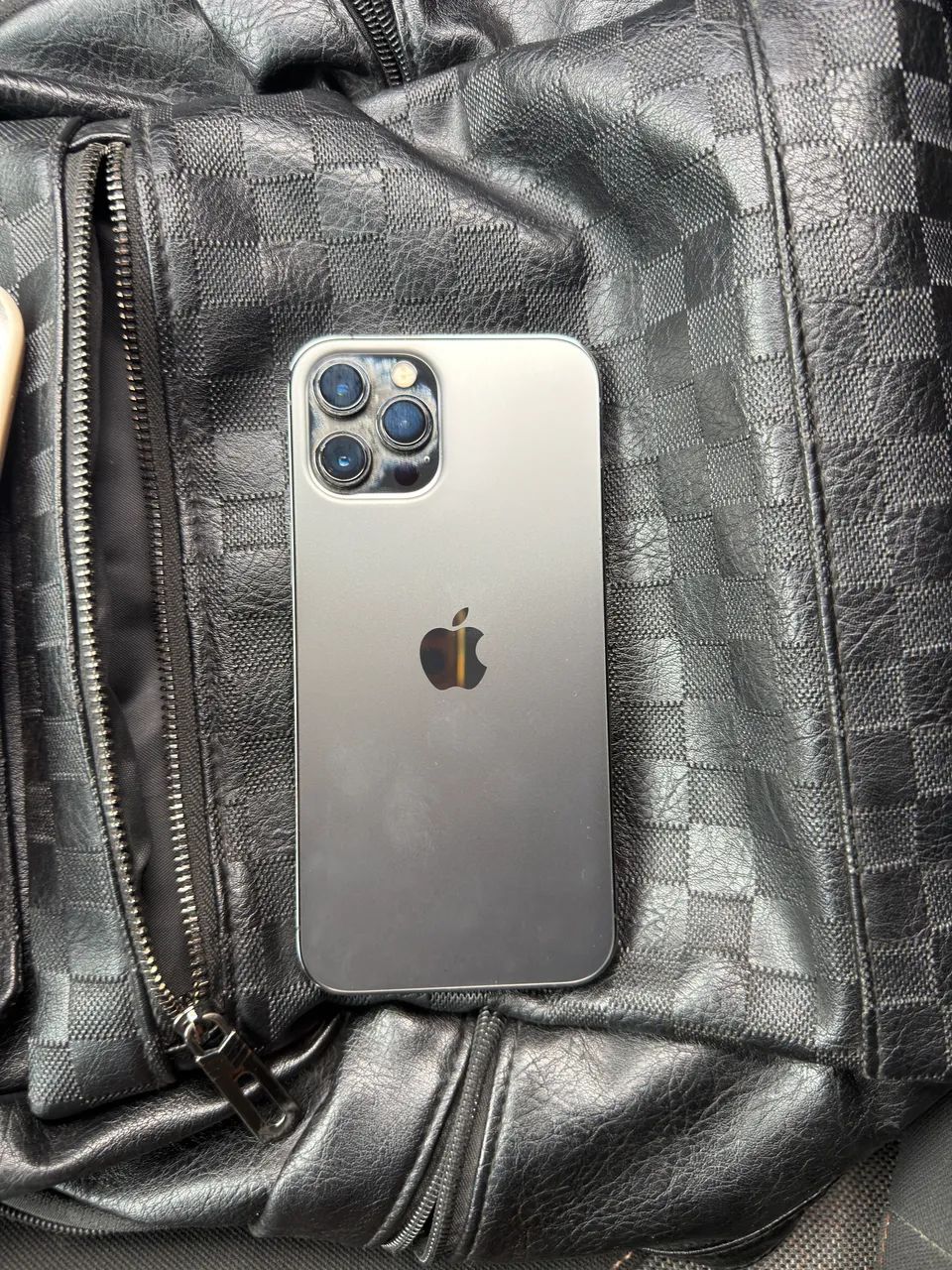 IPHONE 12 PRO MAX ESTADO DE ZERO  - Foto 4