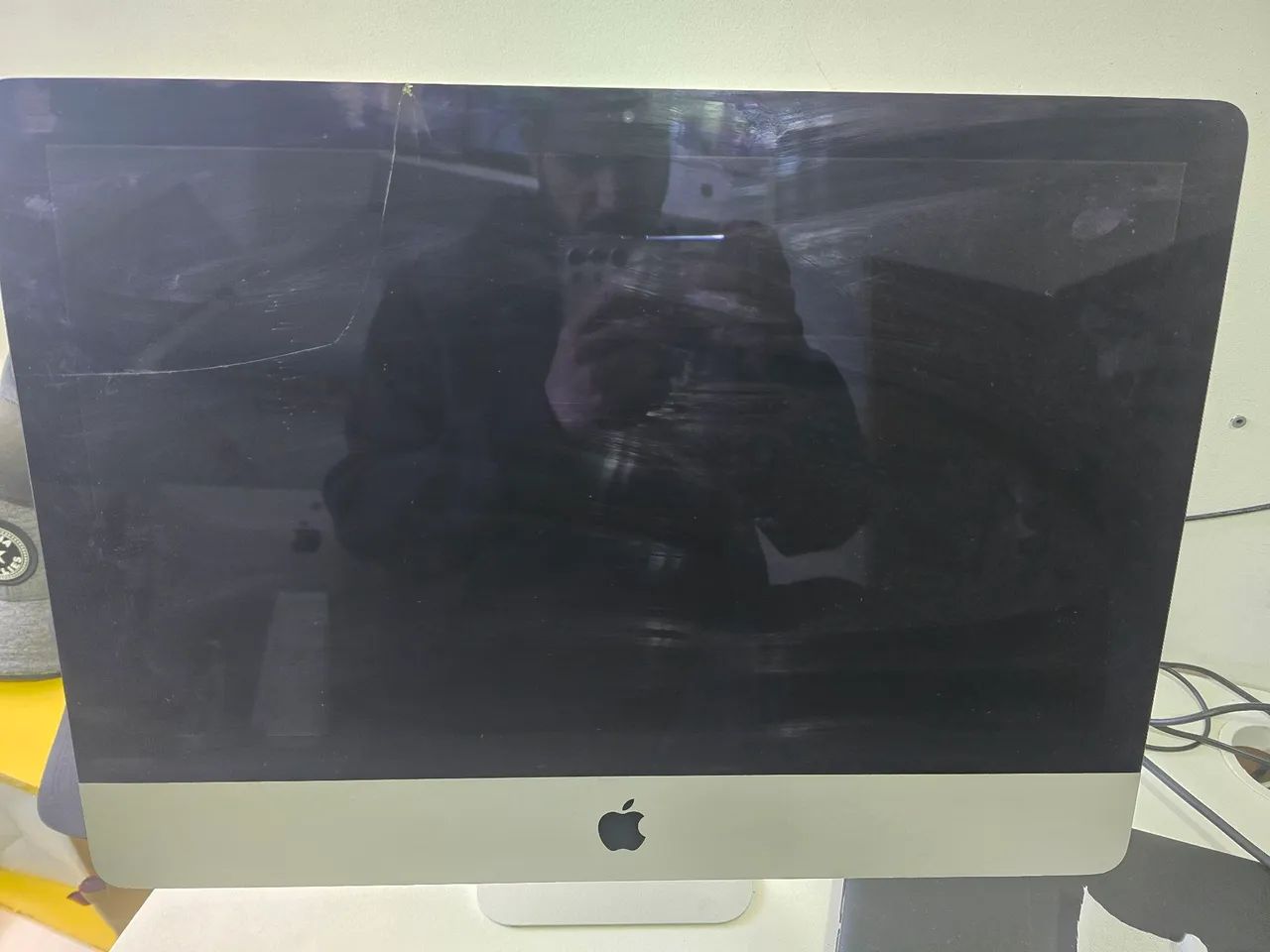 Vendo iMac 21,5" Late 2015 em perfeito funcionamento. - Foto 2