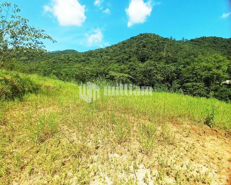 LINDO TERRENO PARA SÍTIO EM BOTUVERÁ