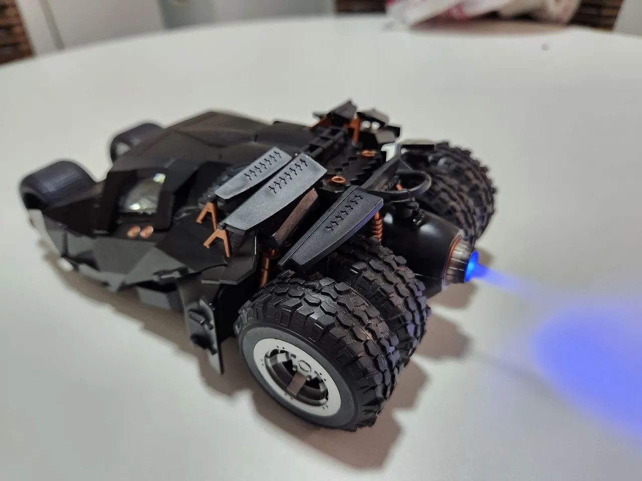 Batmóvel Tumbler - Escala 1/24 Metal - Foto 5