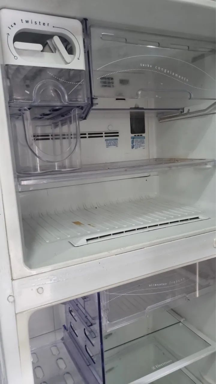 Vendo geladeira Electrolux 440 l fros free - Foto 3