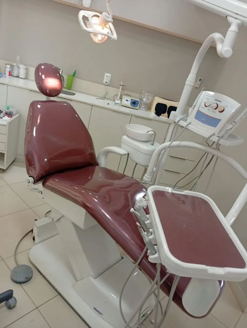 Cadeiras odontológicas reformadas lindas