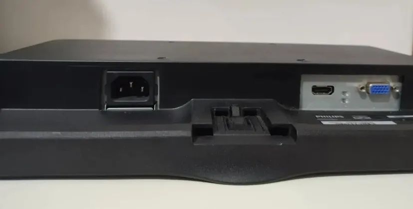 Monitor 21,5 pol. Philips 223V5LHSB2 Full HD VGA HDMI - Foto 3