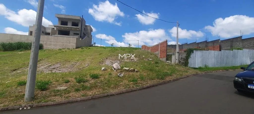 Terreno à venda no Canadá Rsidencial em Piracicaba.