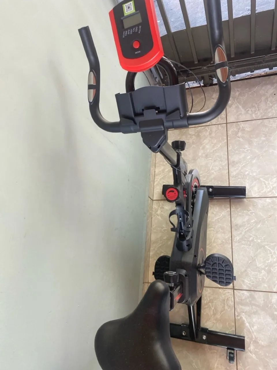 Bicicleta ergométrica Com um mês de uso - Foto 2