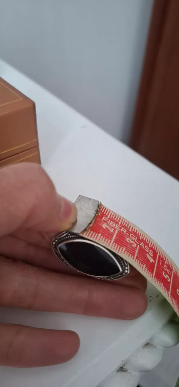 Anel Prata com Pedra Preta - Foto 3