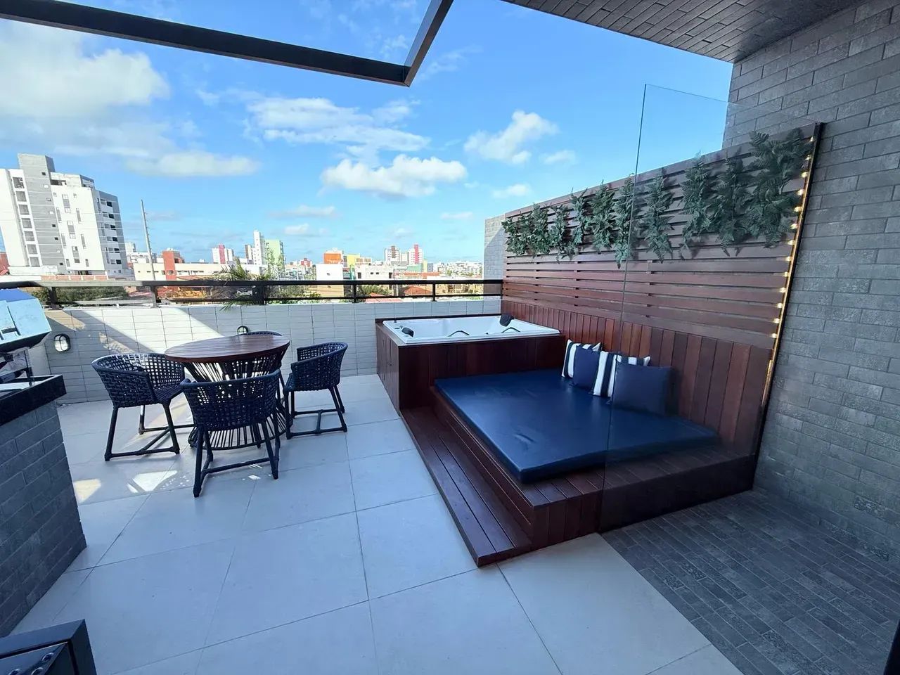 Apartamento Cobertura Mobiliado e Decorado C/92m² 2 Quartos, 1 Suíe