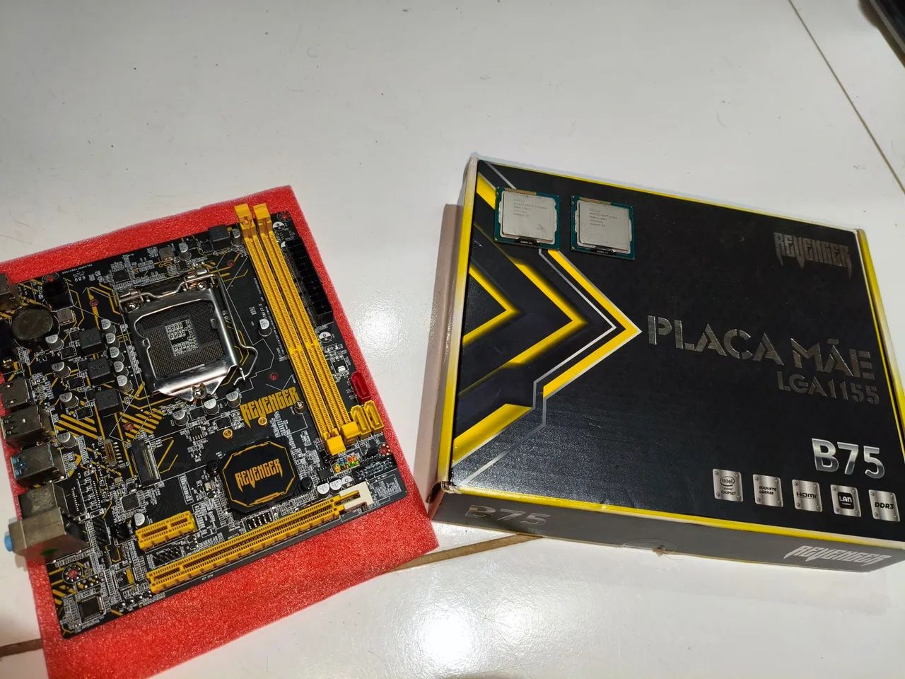 Placa mãe ddr3, e 2 processadores Xeon e Intel 
