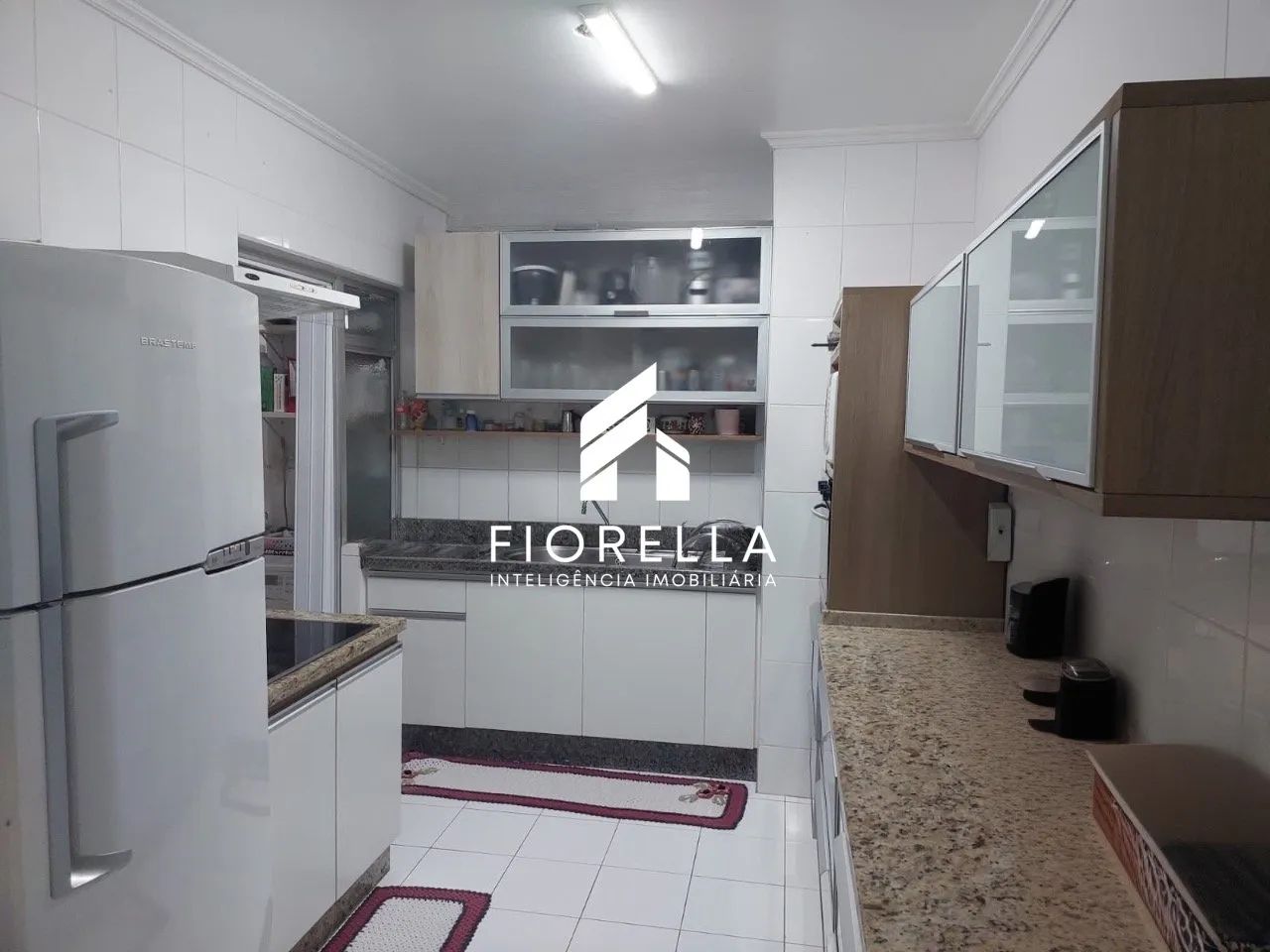Apartamento com 02 dormitórios a 50m da praia - Coqueiros, Florianópolis