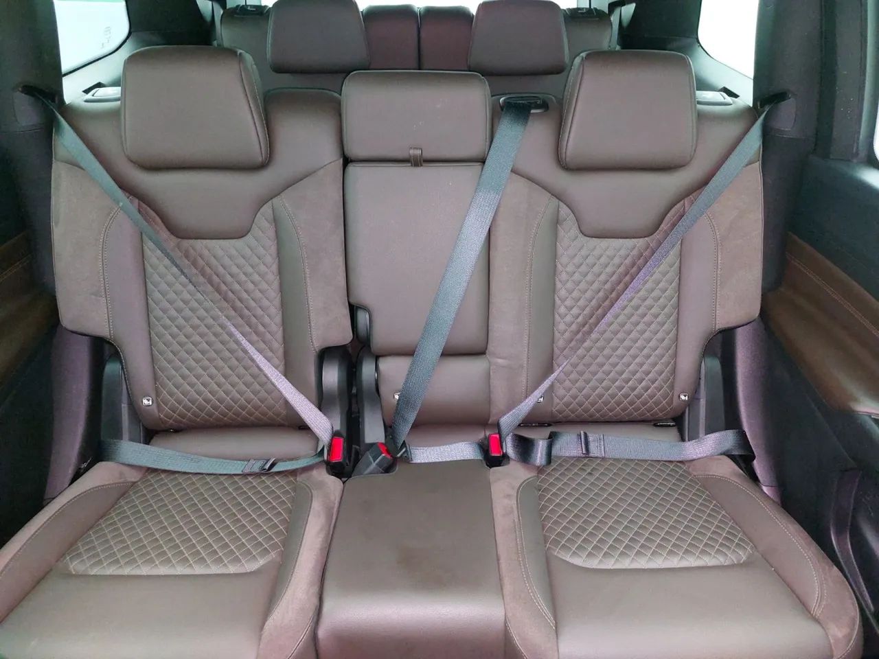 Jeep Commander Overland T270 1.3 TB Flex Aut., foto 18 de 18