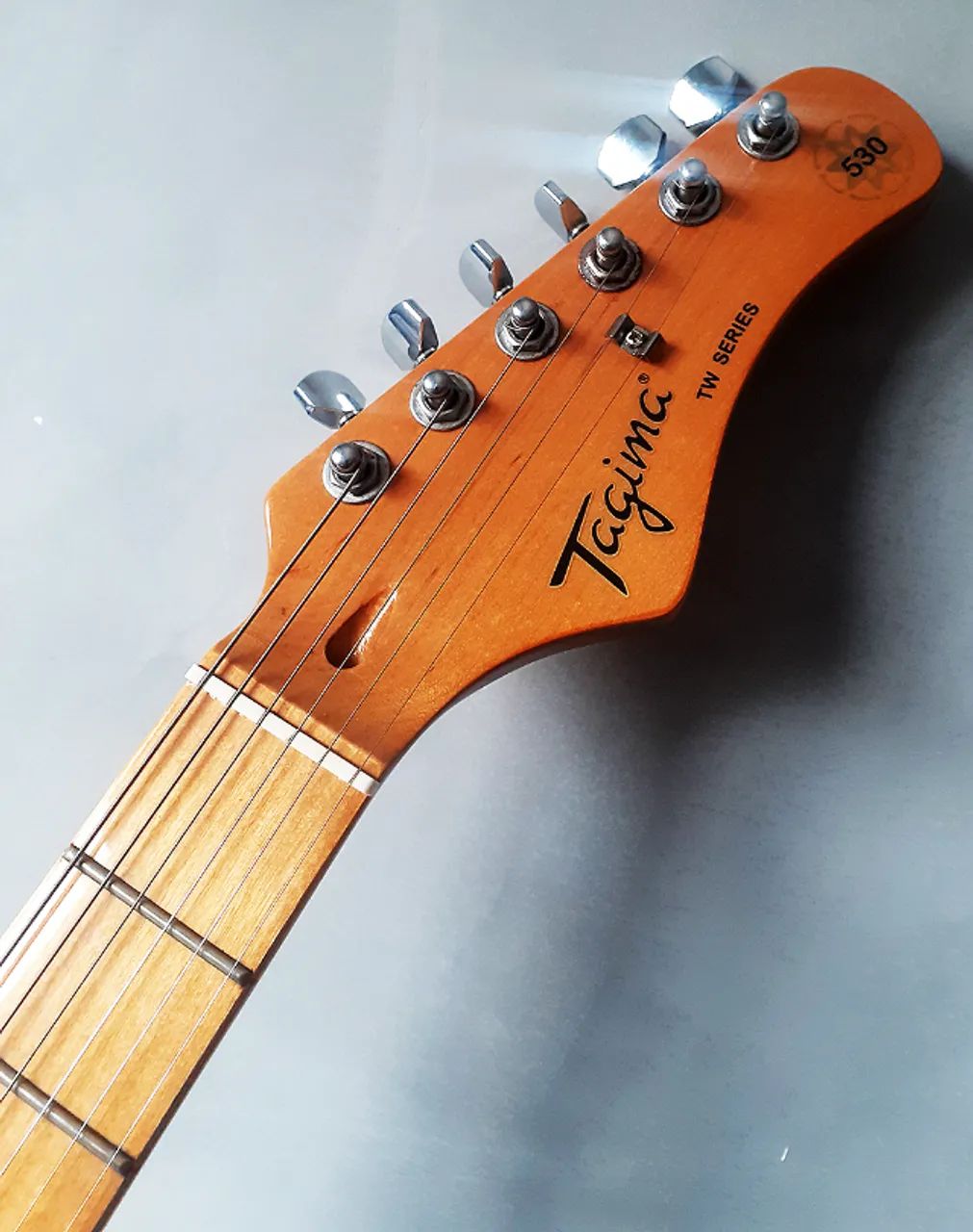 Guitarra Tagima TG530 Ano 2021 Sunburst Zerada Escala em Maple Strato - Estuda Troca   - Foto 4