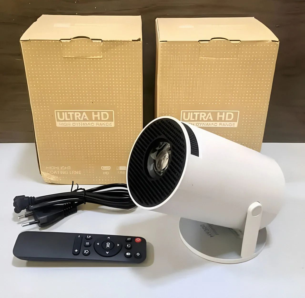 Projetor HY300 novo ( já e menor preço) SO RETIRADA 