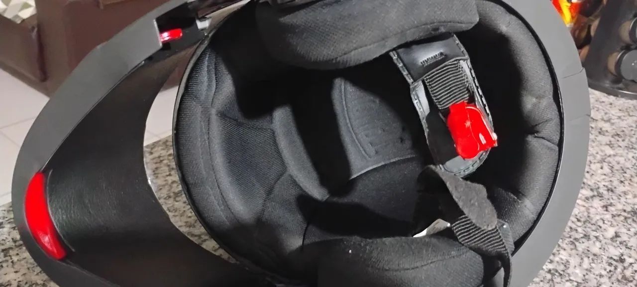 Capacete da marca Taurus - Foto 4