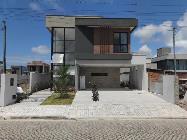 Duplex espetacular com 04 quartos e piscina no Sunville