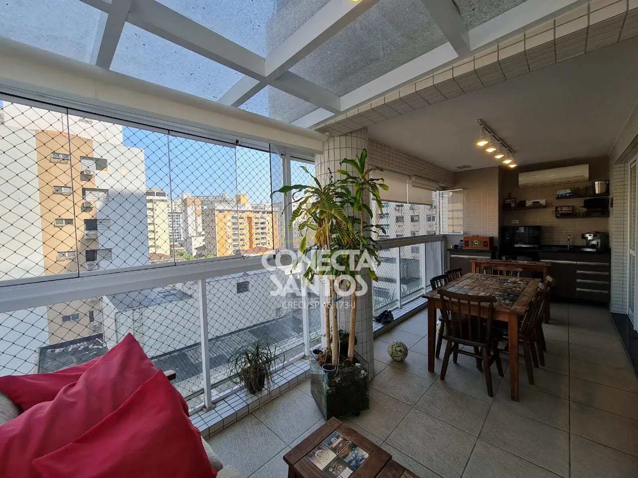 Vende-se Apto Duplex com 2 dorms, Gonzaga, Santos