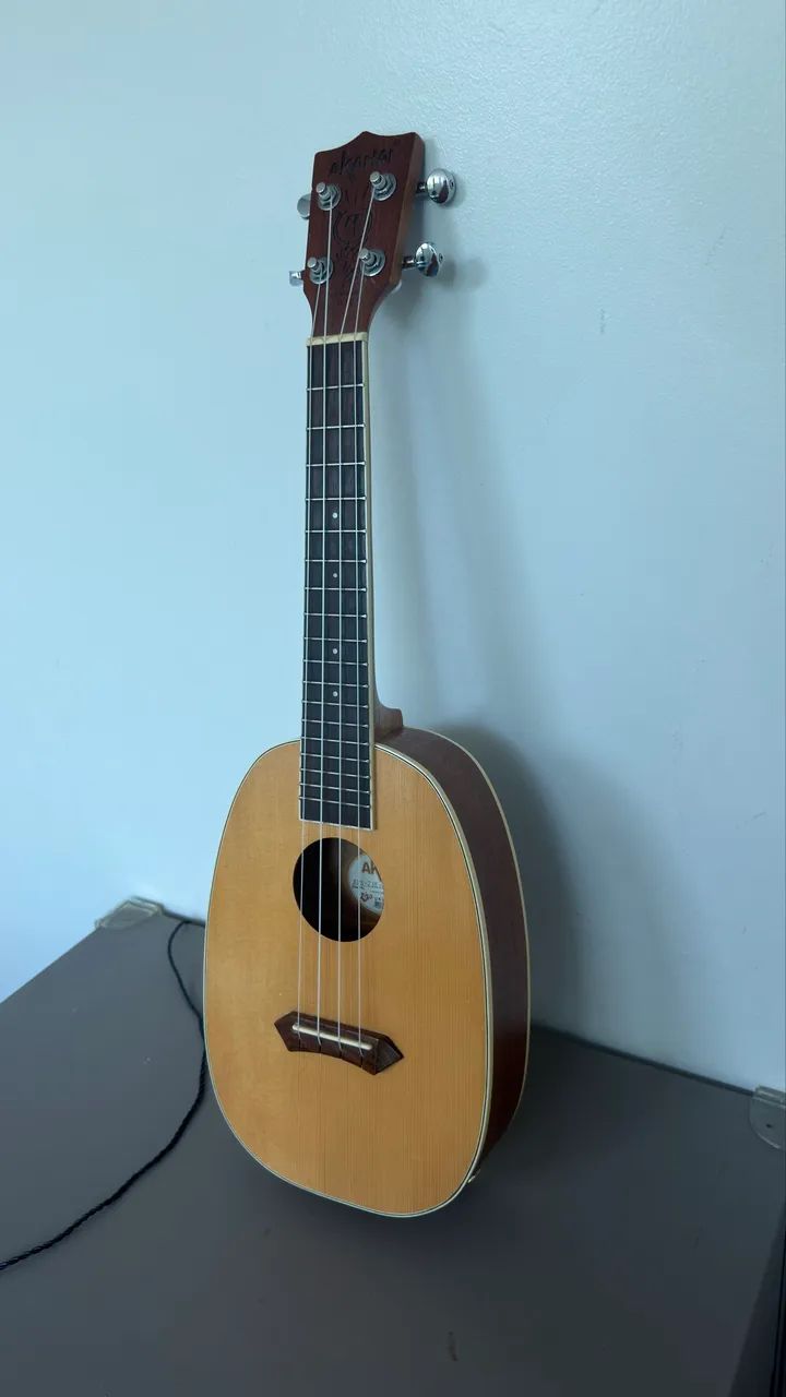 Ukulele abacaxi ?pineapple?  - Foto 5