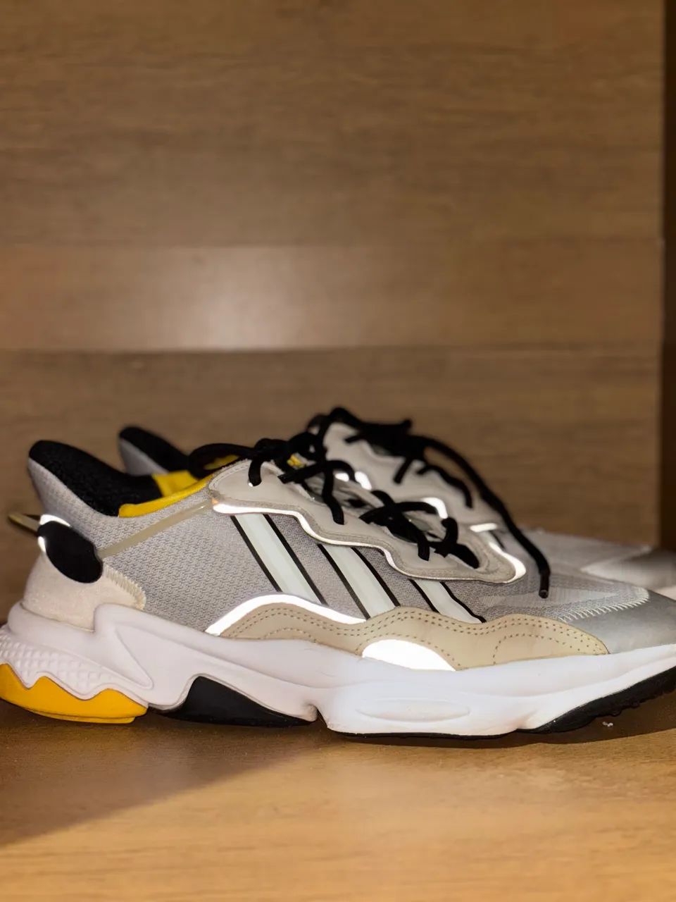 Adidas Ozweego - Branco e Amarelo - 41BR - Foto 4