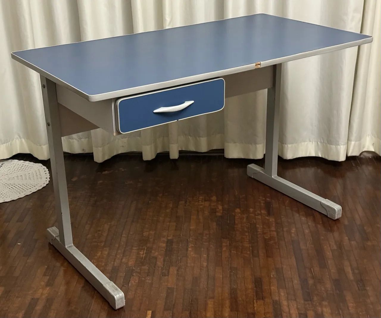 Mesa de Escritório e Home Office  - Foto 2