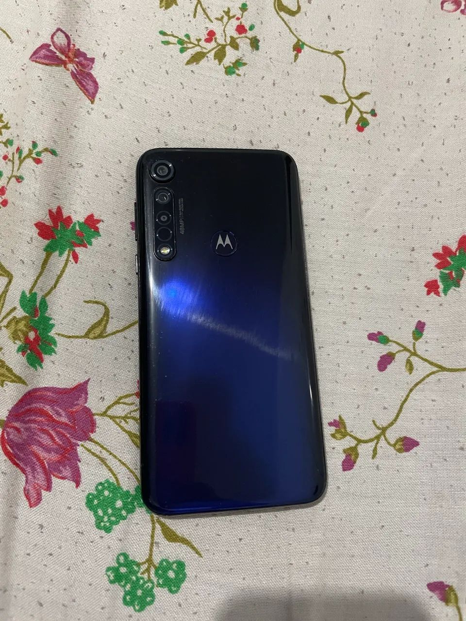 Vendo moto G8 Plus 