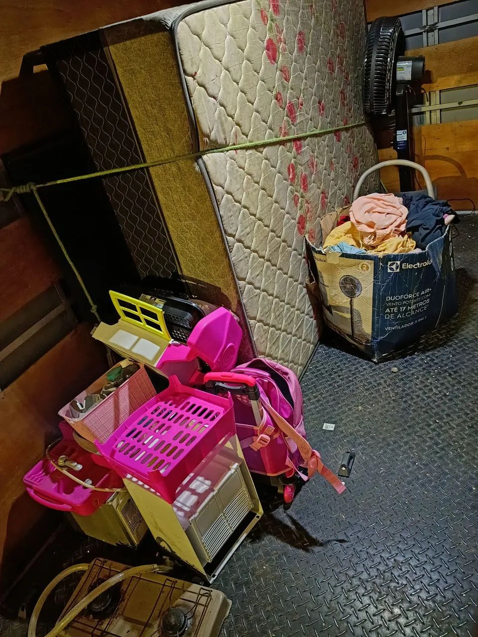 Frete e mudanças 24h - Foto 3